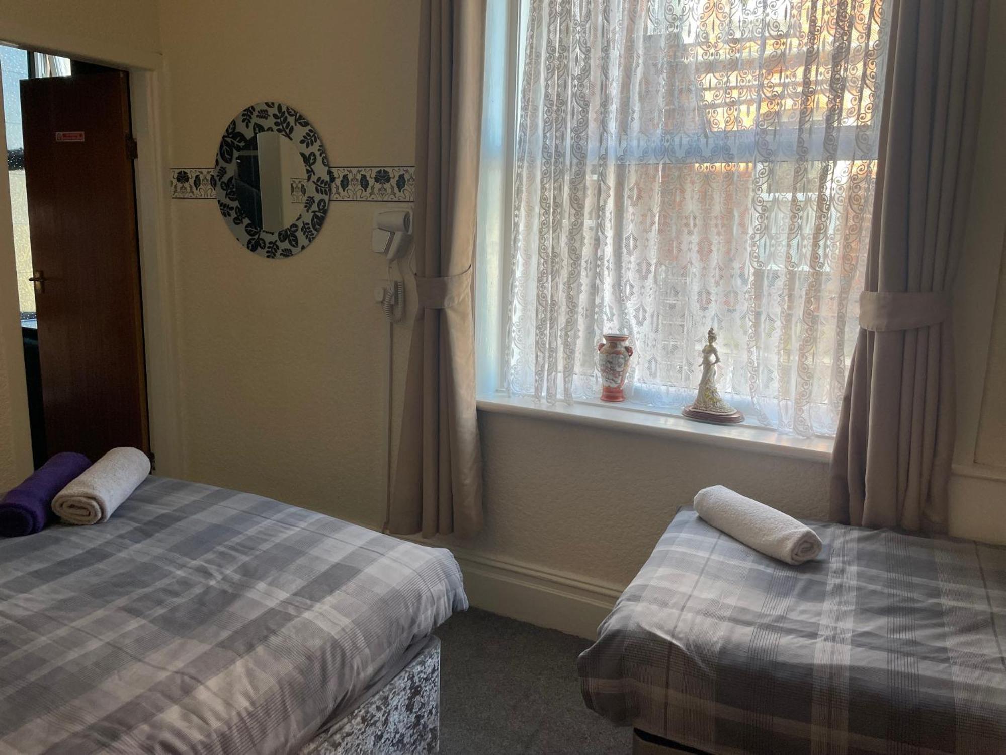 Hotel The Shepperton à Blackpool Extérieur photo